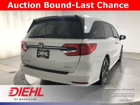 Used 2023 Honda Odyssey Elite image 7