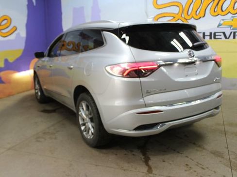 Used 2022 Buick Enclave Avenir w/ Avenir Technology Package AWD/4WD image 6