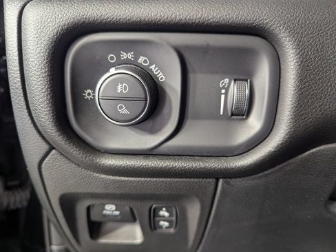 Used 2023 RAM 1500 Big Horn RWD image 14