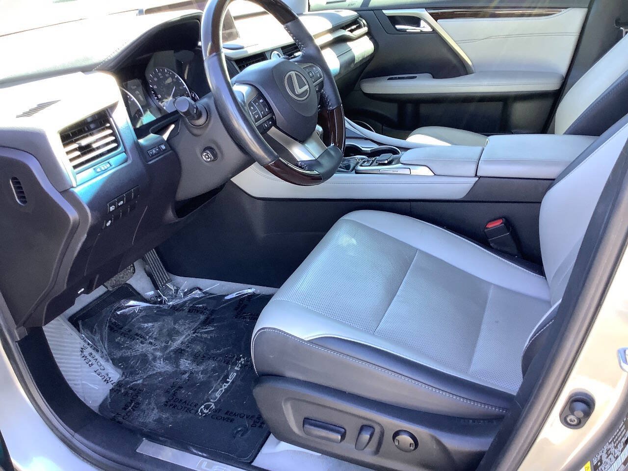 Used 2019 Lexus RX 350 AWD w/ Navigation Package image 30