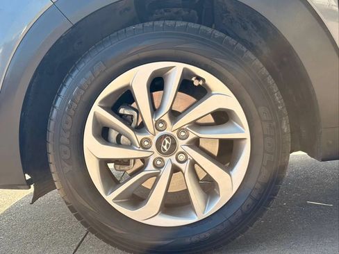 Used 2017 Hyundai Tucson SE FWD image 12