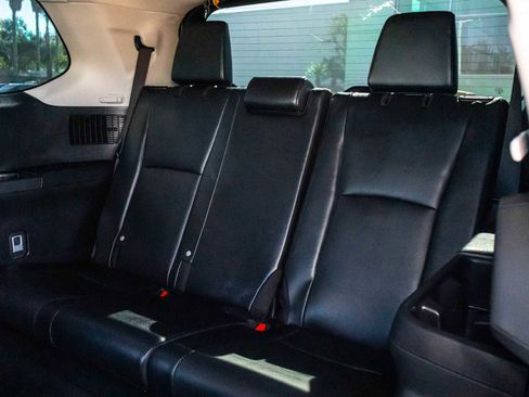 Certified 2024 Toyota Grand Highlander XLE image 16