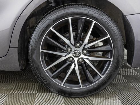 Used 2022 Toyota Camry SE w/ Cold Weather Package FWD image 47