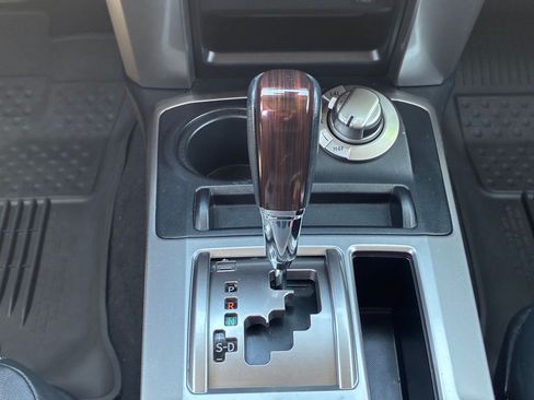 Used 2021 Toyota 4Runner Limited AWD/4WD image 27