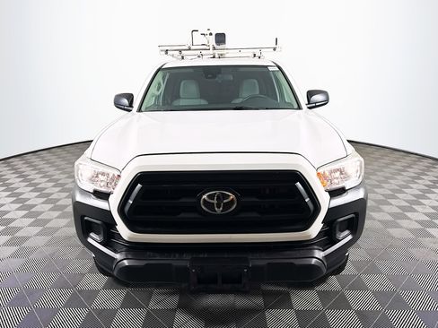 Used 2020 Toyota Tacoma SR image 2
