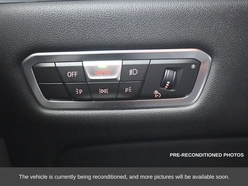 Used 2023 BMW X7 xDrive40i w/ Executive Package image 31