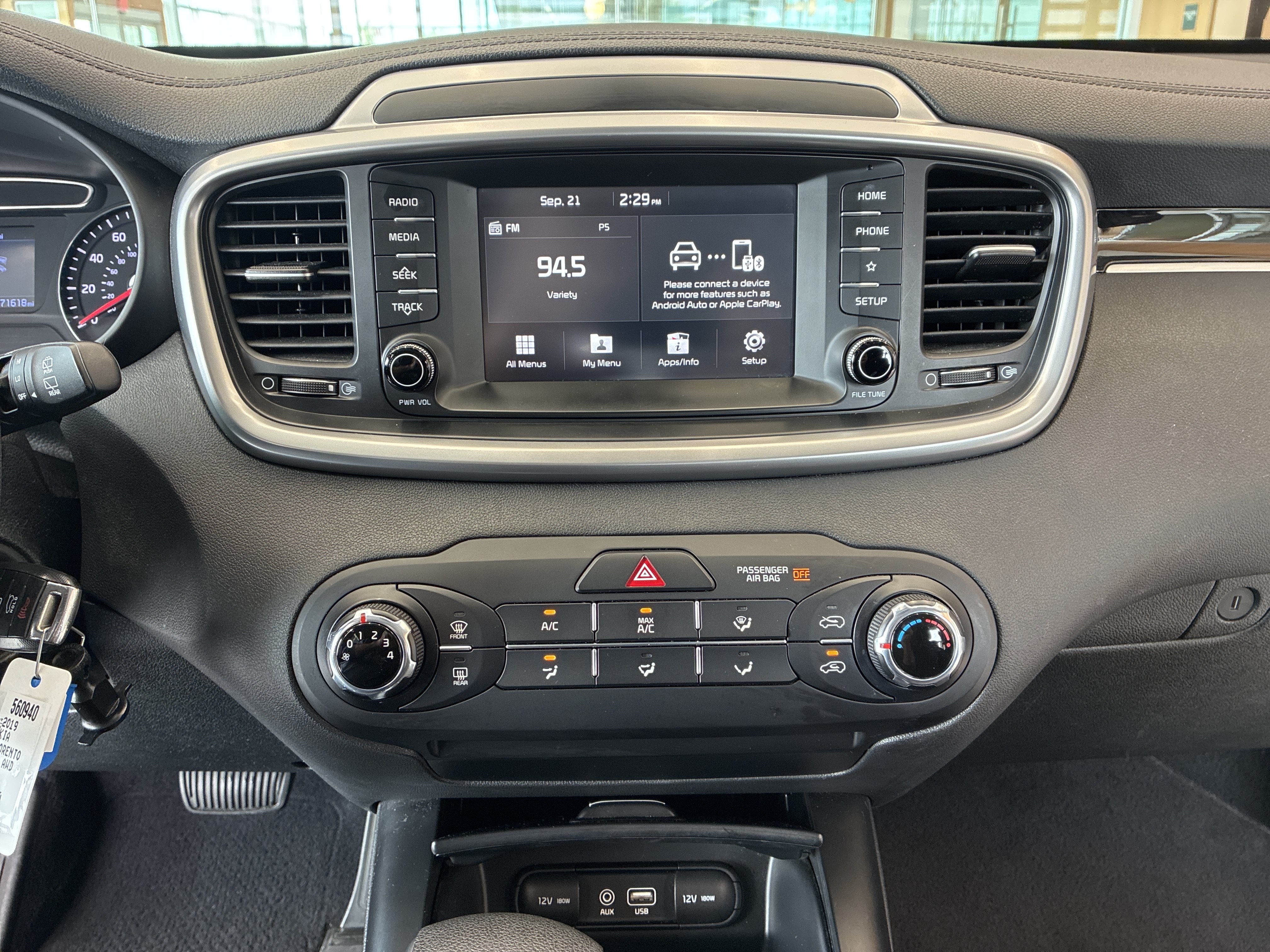 Used 2019 Kia Sorento AWD image 26