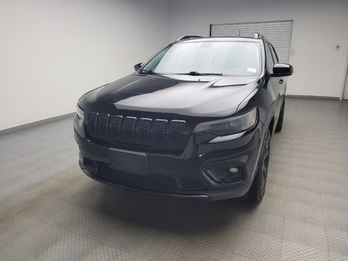 Used 2019 Jeep Cherokee Latitude Plus AWD/4WD image 15