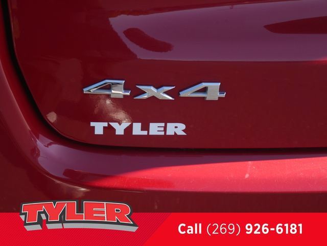 Used 2024 Jeep Compass Latitude AWD/4WD image 13