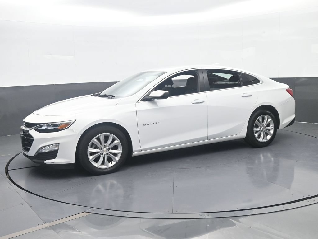Used 2024 Chevrolet Malibu LT FWD image 2