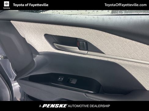 New 2026 Toyota Camry Hybrid image 9