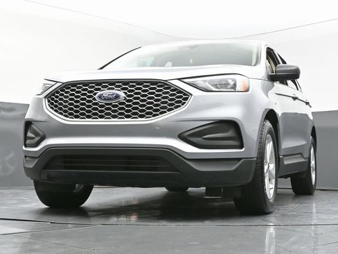 Used 2024 Ford Edge SE image 56