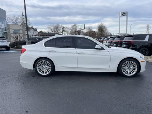 Used 2013 BMW 335i xDrive Sedan image 4