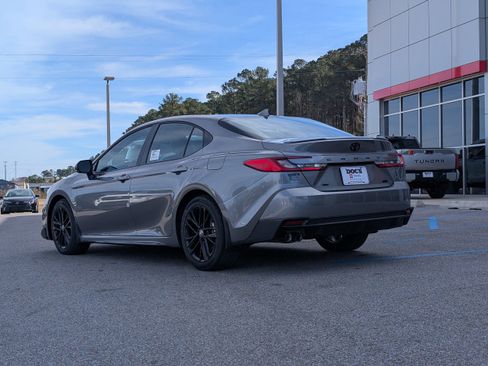 New 2026 Toyota Camry SE image 3