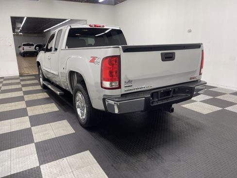 Used 2011 GMC Sierra 1500 SLE w/ All-Terrain Package AWD/4WD image 2