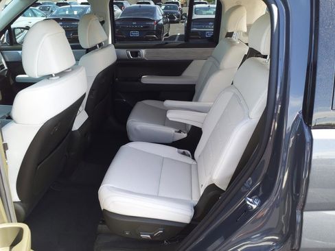 New 2025 Hyundai Santa Fe Calligraphy image 8