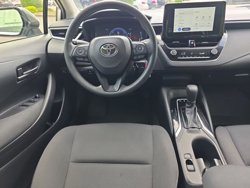 Used 2026 Toyota Corolla LE FWD image 15