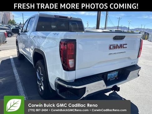 Used 2025 GMC Sierra 1500 SLE w/ Preferred Package AWD/4WD image 5