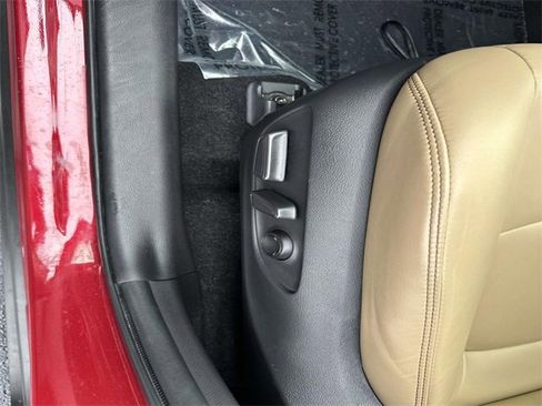 Used 2022 Toyota RAV4 XLE Premium image 20