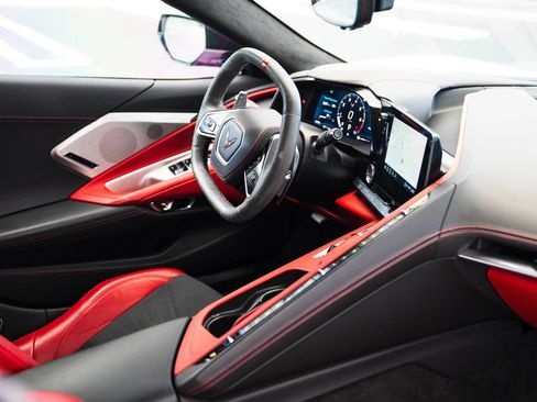 Used 2022 Chevrolet Corvette Stingray Premium Conv w/ Z51 Performance Package RWD image 16