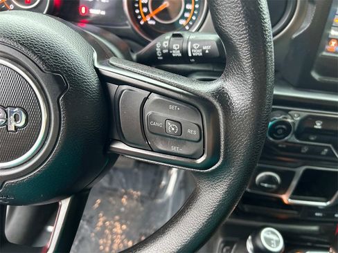 Used 2022 Jeep Wrangler Unlimited Sport image 25