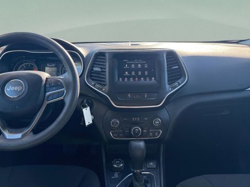 Used 2021 Jeep Cherokee Latitude w/ Safety Group image 12