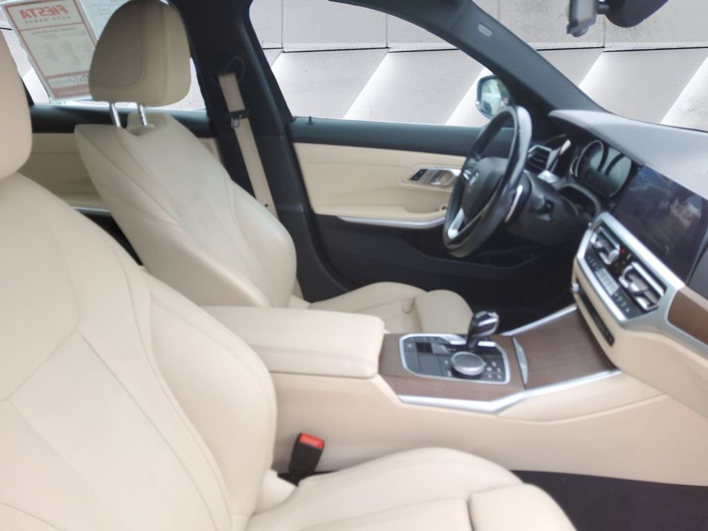 Used 2020 BMW 330i xDrive Sedan w/ Convenience Package AWD/4WD image 13