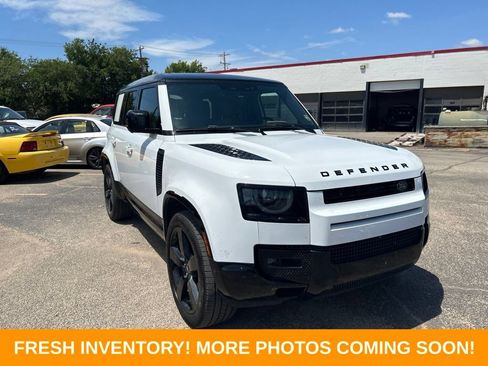 Used 2025 Land Rover Defender 110 X-Dynamic SE AWD/4WD image 1