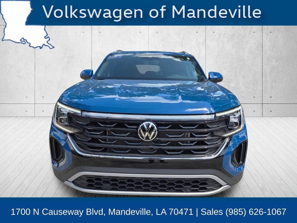 Certified 2026 Volkswagen Atlas Cross Sport SE FWD image 8