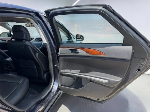 Used 2013 Lincoln MKZ FWD image 21