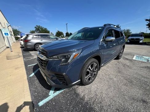 Used 2023 Subaru Ascent Touring AWD/4WD image 2