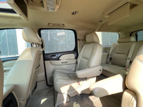 Used 2013 GMC Yukon XL Denali RWD image 42
