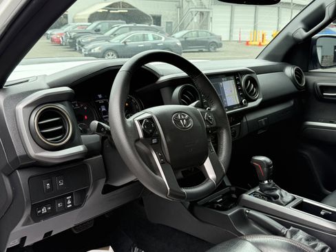 Certified 2022 Toyota Tacoma TRD Pro image 8