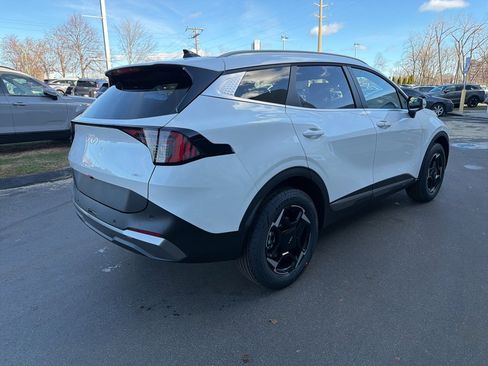 New 2026 Kia Sportage EX image 5