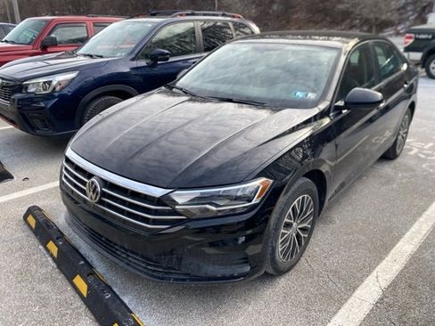 Used 2021 Volkswagen Jetta image 1