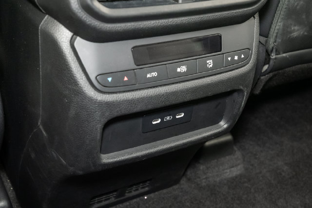Used 2025 Honda Pilot EX-L image 29