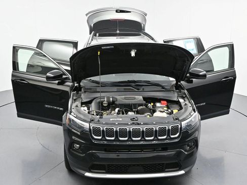 Used 2023 Jeep Compass Limited w/ Sun and Sound Group AWD/4WD image 45