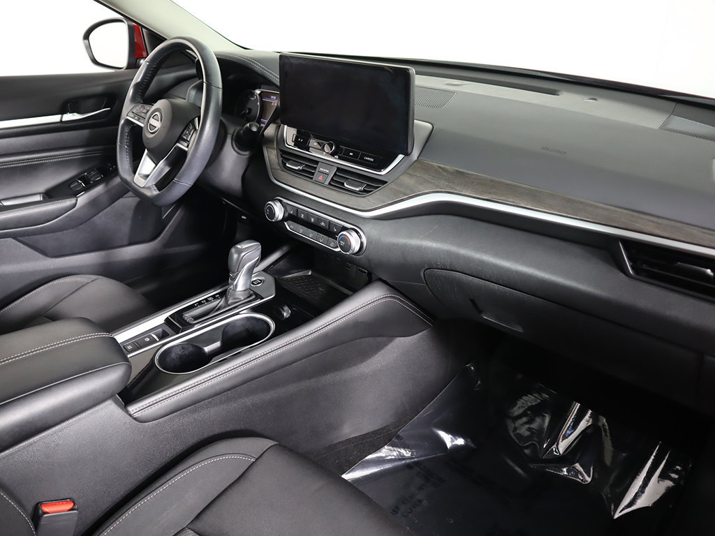 Used 2023 Nissan Altima 2.5 SV w/ SV Premium Package FWD image 29