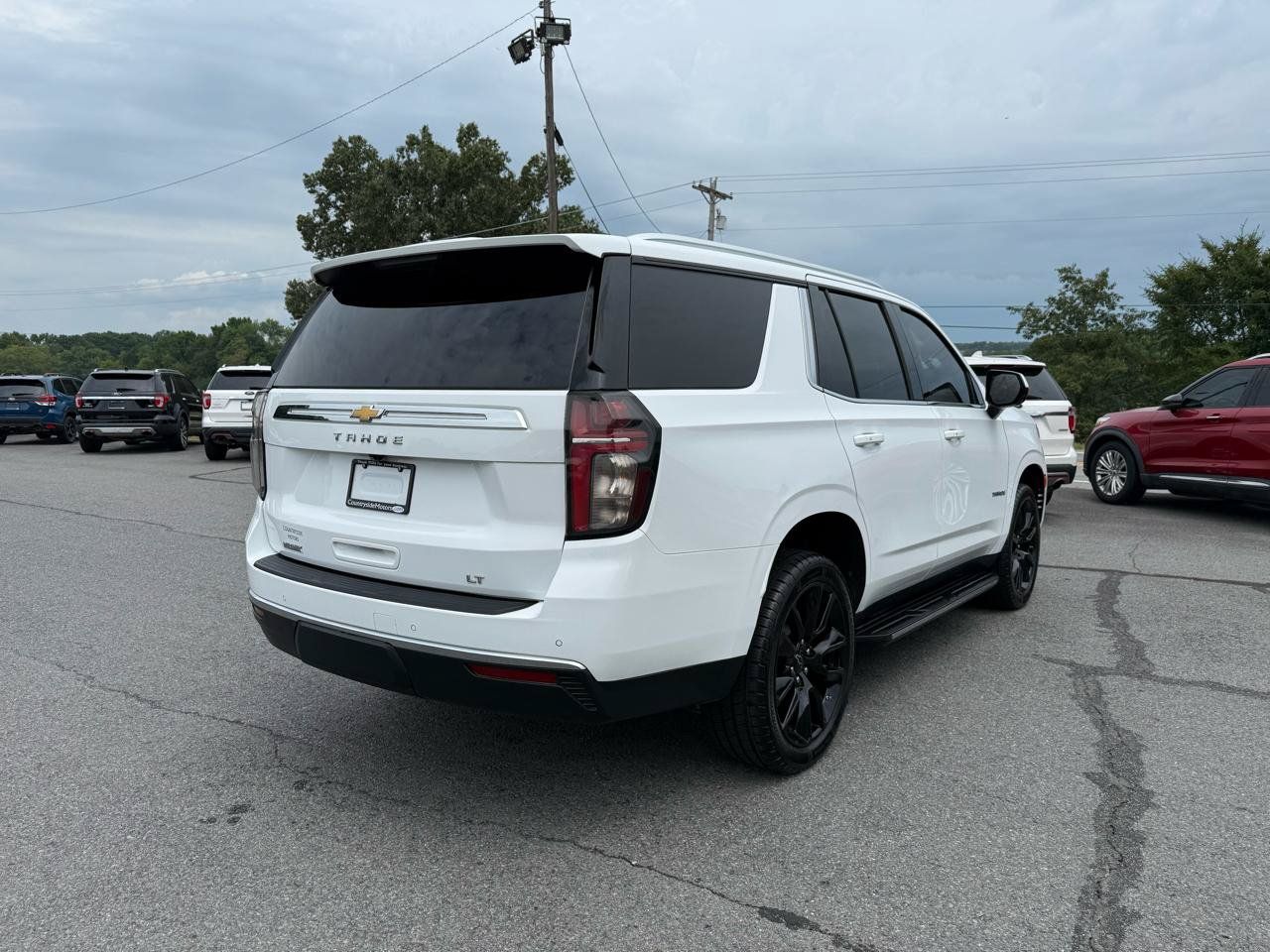 Used 2023 Chevrolet Tahoe LT RWD image 6