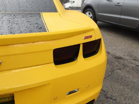 Used 2010 Chevrolet Camaro SS w/ RS Package image 9