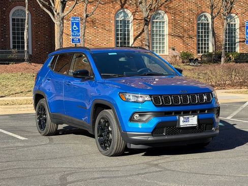 New 2026 Jeep Compass Latitude image 1