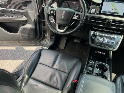 Certified 2022 Lincoln Corsair AWD w/ Premium Package image 28