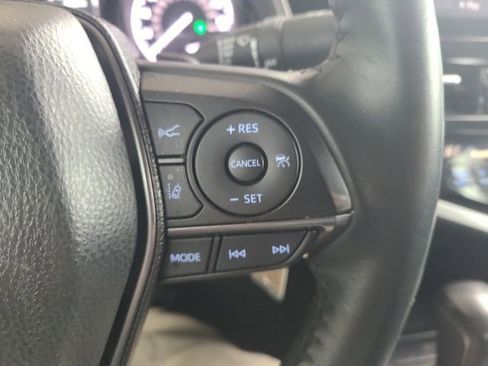 Used 2024 Toyota Camry SE image 21