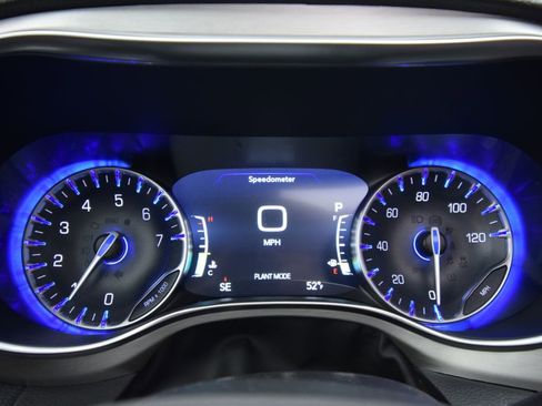 New 2026 Chrysler Pacifica Pinnacle image 21