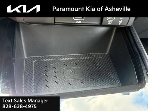 Certified 2025 Kia Niro FWD image 16