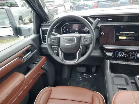 New 2026 GMC Sierra 3500 Denali Ultimate AWD/4WD image 14