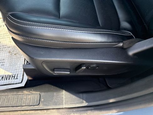 Used 2025 Ford Escape Platinum image 29