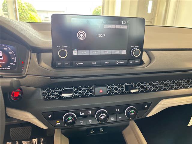 Used 2025 Honda Accord SE image 11
