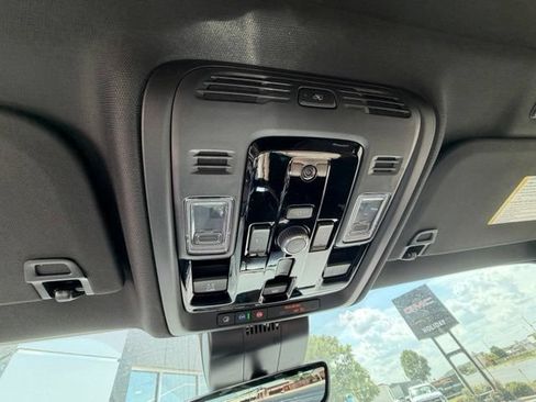 New 2026 GMC Yukon Denali Ultimate w/ LPO, Floor Liner Package AWD/4WD image 14
