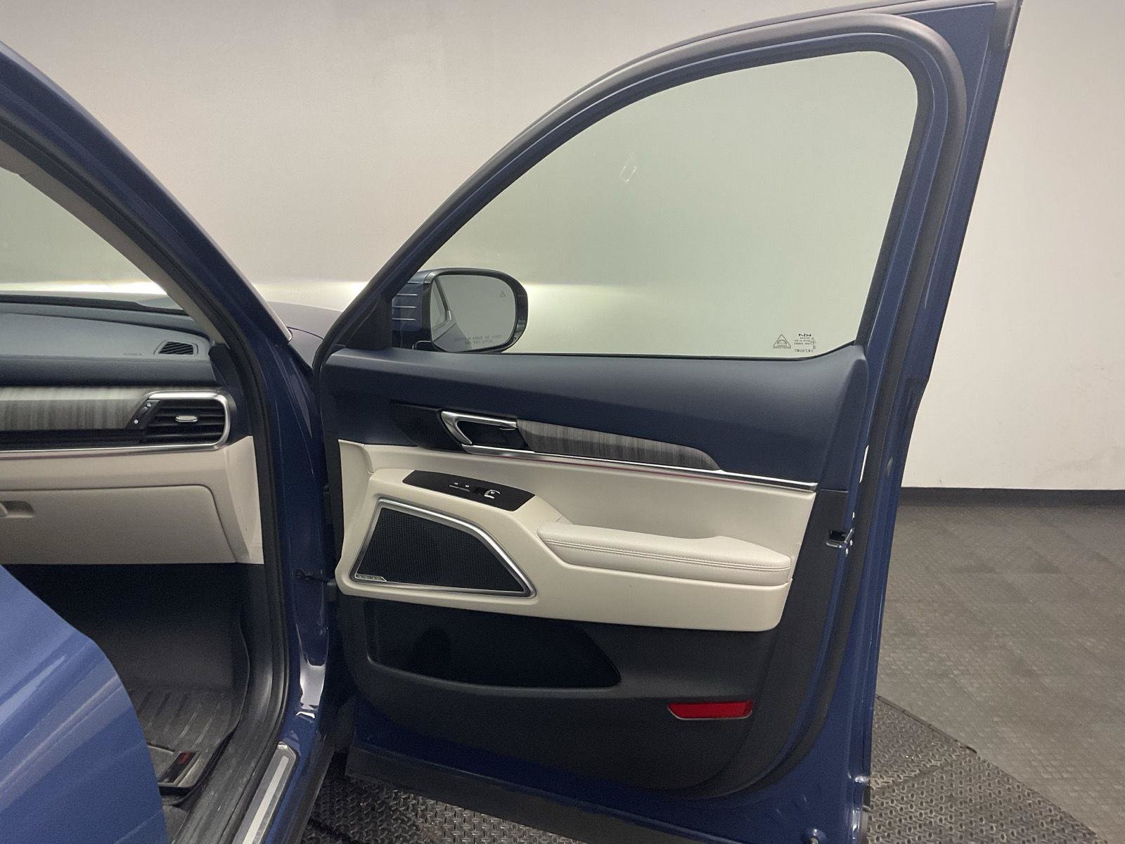 Used 2024 Kia Telluride SX AWD/4WD image 25